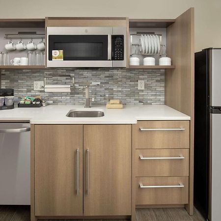 Home2 Suites By Hilton Едісон Екстер'єр фото