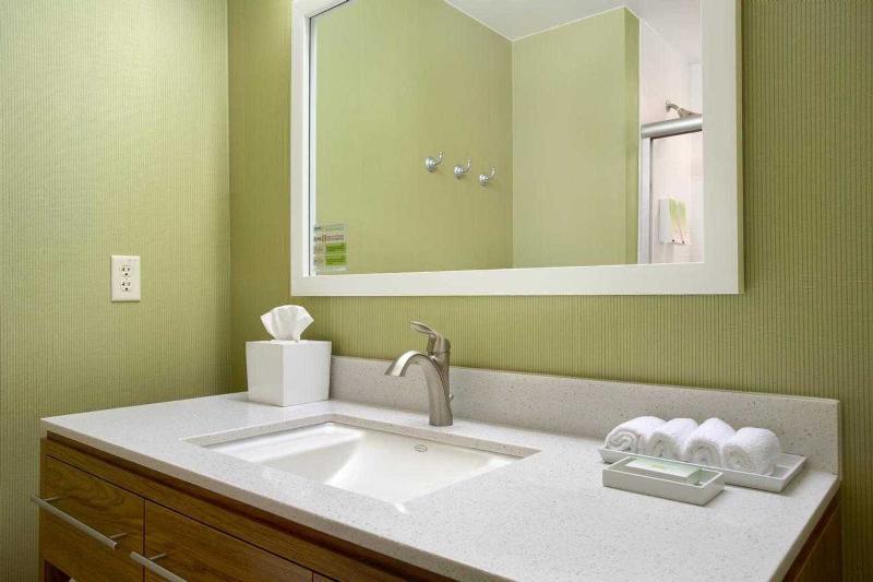 Home2 Suites By Hilton Едісон Екстер'єр фото